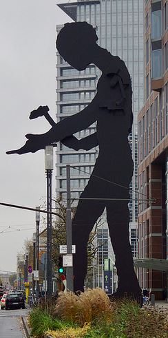 Economic-themed Monument in Frankfurt